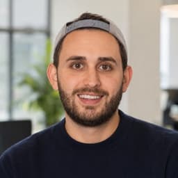 Alexander Schikowsky, Gründer von wissa.ai